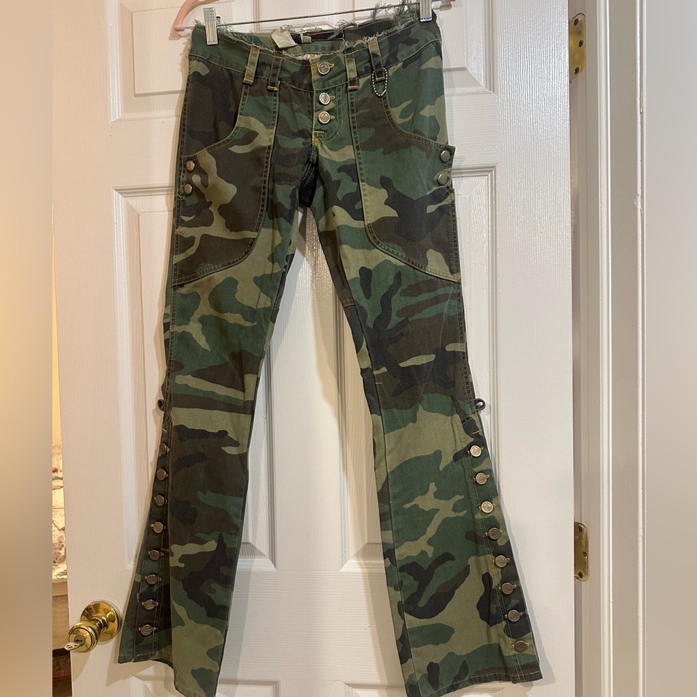Submission 69 Vintage 90’s